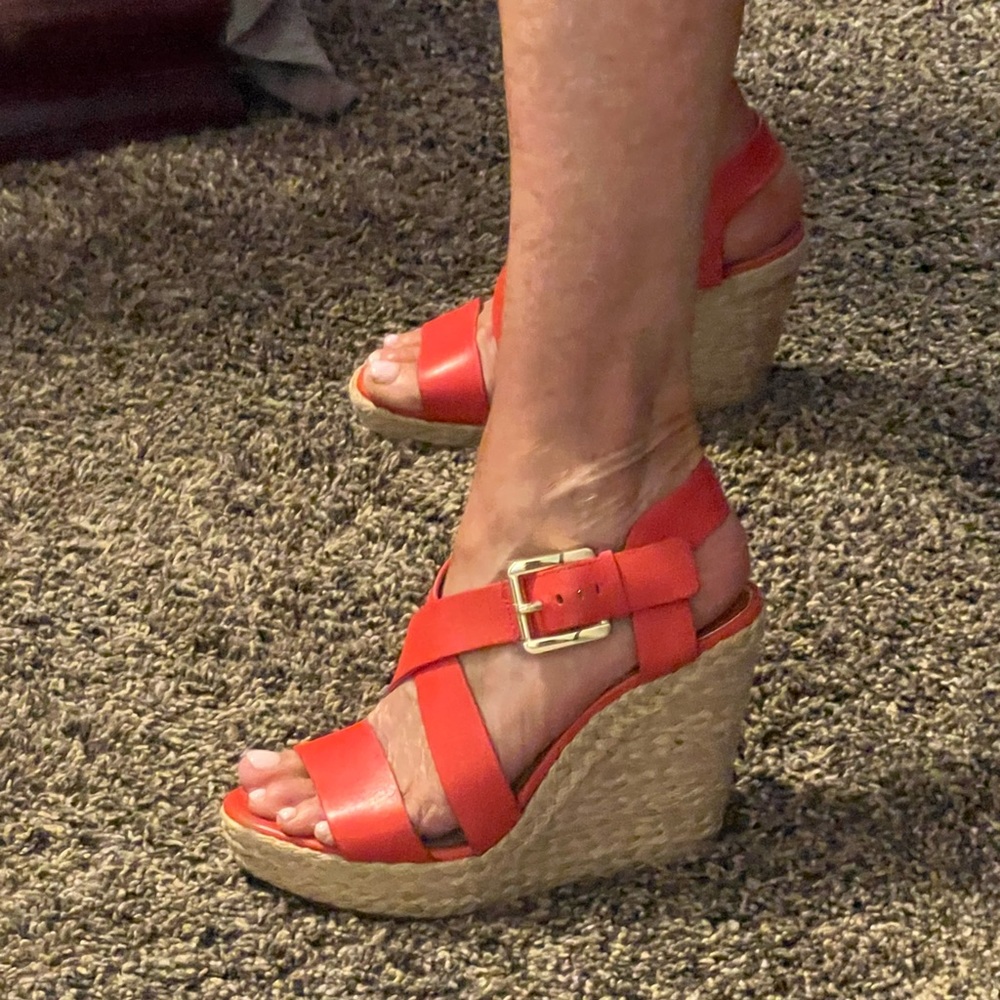 Beautiful Michael Kors wedges!